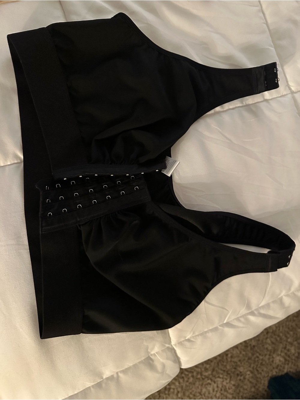 4 Bundle pack 1 Black, 1 Nude & 2 light purple Seamless Bralette front closure - Picture 3 of 10